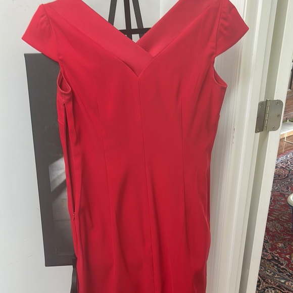 Connected Apparel Red Sheath Asymmetrical Midi Dress - Picture 3 of 4